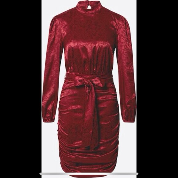 Chi Chi London Mini Ruched Camile Dress - Picture 1 of 6